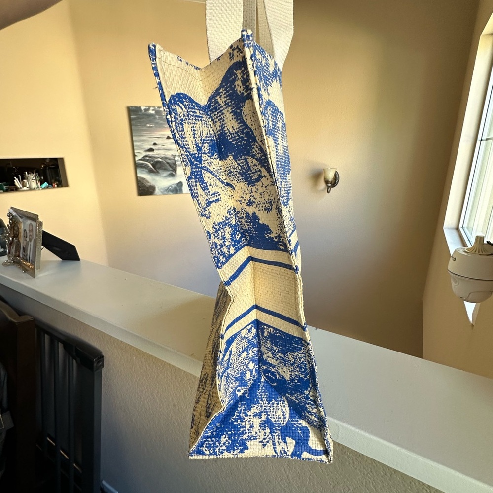 Christian Dior Riviera Tote💙🤍 - Picture 5 of 12